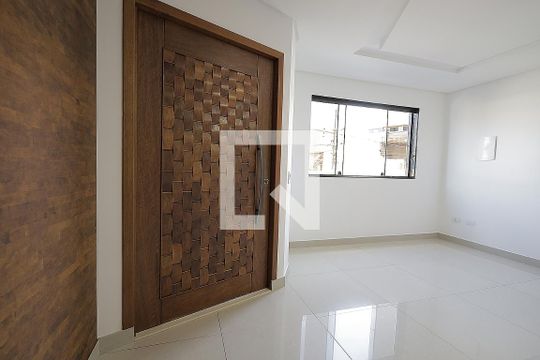 Sala de casa para alugar com 3 quartos, 310m² em Parque Oratório, Santo André