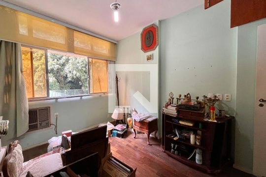 Apartamento à venda com 2 quartos, 81m² em Leme, Rio de Janeiro