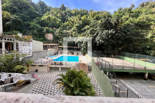 Apartamento à venda com 2 quartos, 81m² em Leme, Rio de Janeiro