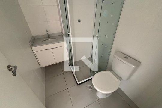 Banheiro de apartamento à venda com 2 quartos, 42m² em Vila Cosmopolita, São Paulo