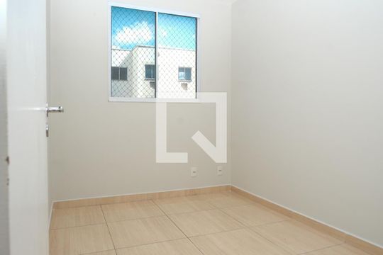 Quarto de apartamento para alugar com 2 quartos, 46m² em Jardim Jasmim, Nova Iguaçu
