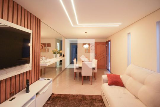 Sala de casa à venda com 3 quartos, 274m² em Vila Mangalot, São Paulo