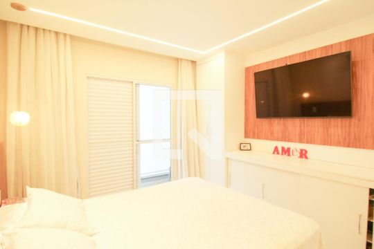 Suíte 1 de casa à venda com 3 quartos, 274m² em Vila Mangalot, São Paulo
