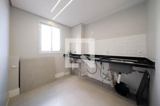 Sala/Cozinha de apartamento para alugar com 2 quartos, 34m² em Jardim Jaú (zona Leste), São Paulo