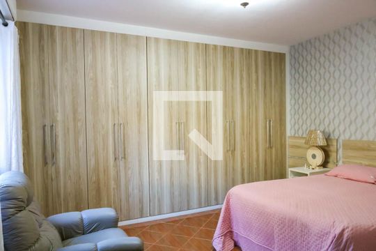 Quarto Suite - 2º Pavimento de casa para alugar com 3 quartos, 233m² em Engenho de Dentro, Rio de Janeiro