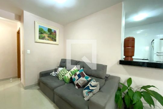 Sala de apartamento à venda com 3 quartos, 78m² em Goiânia, Belo Horizonte