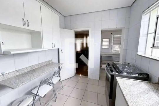 Casa para alugar com 4 quartos, 375m² em Carmo, Belo Horizonte