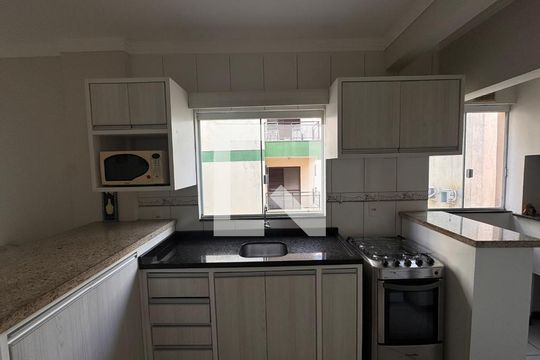 Cozinha de apartamento para alugar com 1 quarto, 42m² em Ingleses do Rio Vermelho, Florianópolis
