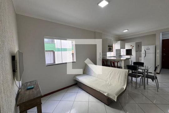 Sala de apartamento para alugar com 1 quarto, 42m² em Ingleses do Rio Vermelho, Florianópolis