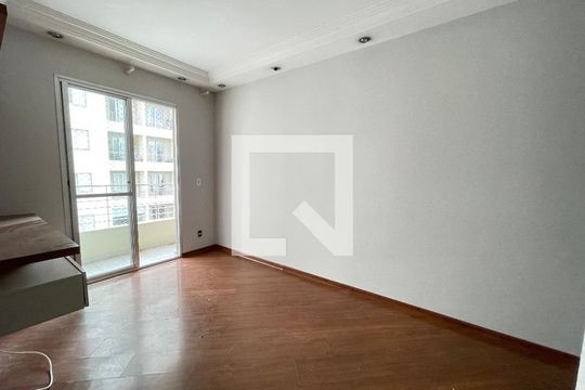 Sala de apartamento à venda com 3 quartos, 68m² em Jardim Monte Alegre, São Paulo