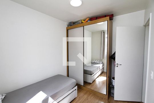 Quarto 1 de apartamento à venda com 2 quartos, 44m² em Camargos, Belo Horizonte
