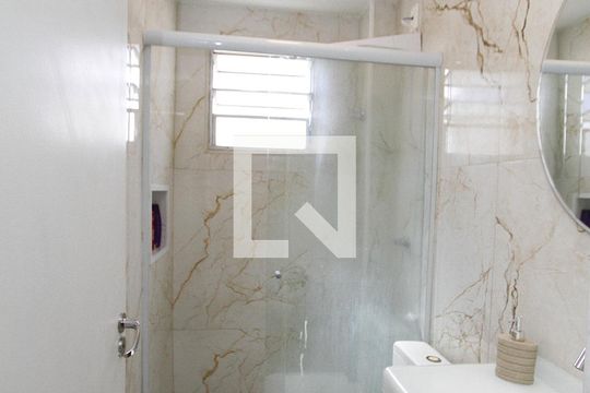 Banheiro Social de apartamento à venda com 2 quartos, 44m² em Camargos, Belo Horizonte