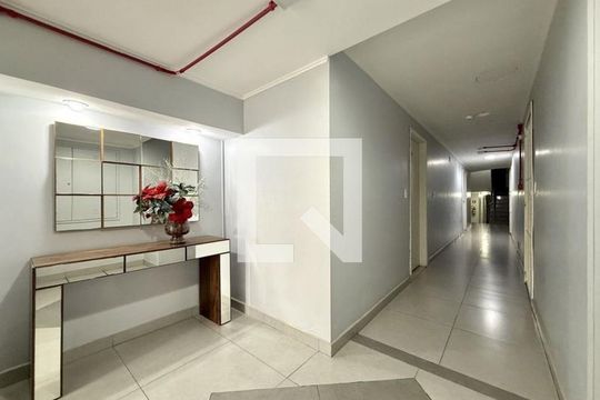 Área externa de apartamento para alugar com 1 quarto, 27m² em Sarandi, Porto Alegre