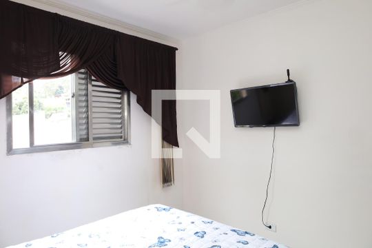 Quarto 1 de apartamento à venda com 2 quartos, 48m² em Vila Carmosina, São Paulo