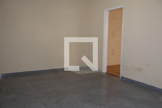 Sala de casa para alugar com 3 quartos, 100m² em Vila Margarida, São Paulo