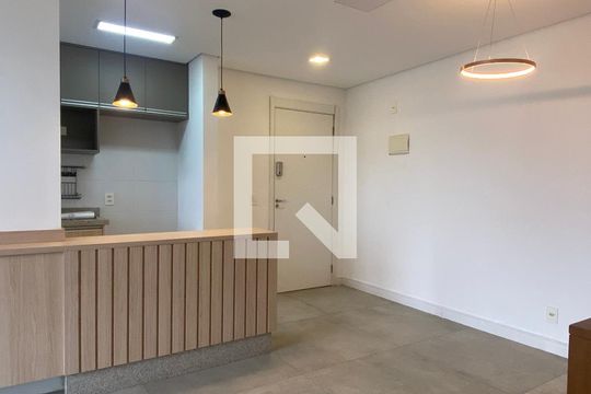 Sala - Cozinha de apartamento para alugar com 3 quartos, 70m² em Continental, Osasco