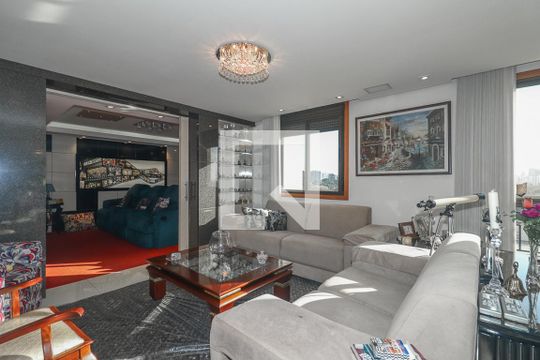 Sala de apartamento à venda com 2 quartos, 200m² em Passo D’areia, Porto Alegre