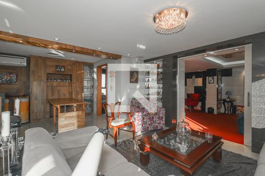 Sala de apartamento à venda com 2 quartos, 200m² em Passo D’areia, Porto Alegre