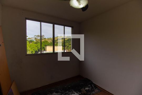 Quarto 2 de apartamento à venda com 3 quartos, 60m² em Maria Paula, Niterói