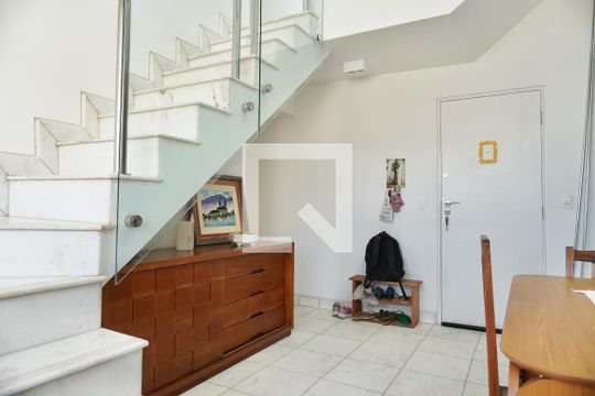 Sala  de apartamento à venda com 2 quartos, 75m² em Savassi, Belo Horizonte