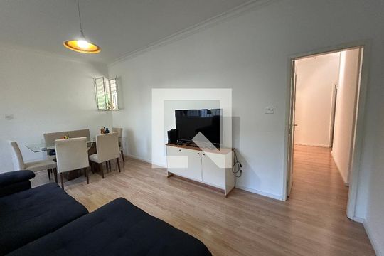 Casa para alugar com 3 quartos, 600m² em Praça Seca, Rio de Janeiro
