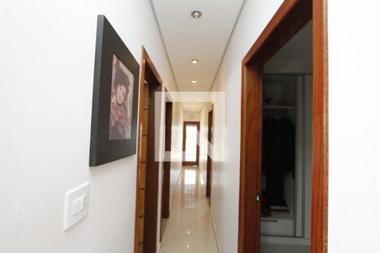 Corredor de casa à venda com 3 quartos, 510m² em Vista Alegre, Belo Horizonte