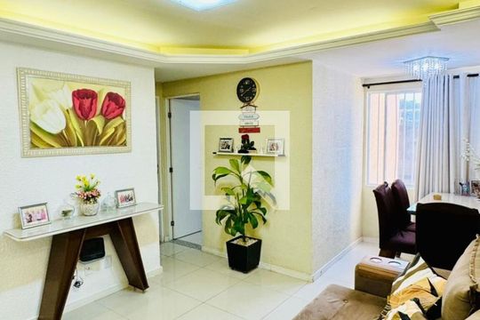 Sala de apartamento para alugar com 2 quartos, 50m² em São Marcos, Salvador
