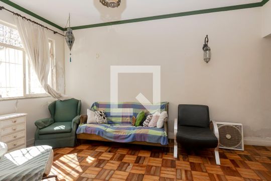 Casa à venda com 3 quartos, 160m² em Vila Cordeiro, São Paulo
