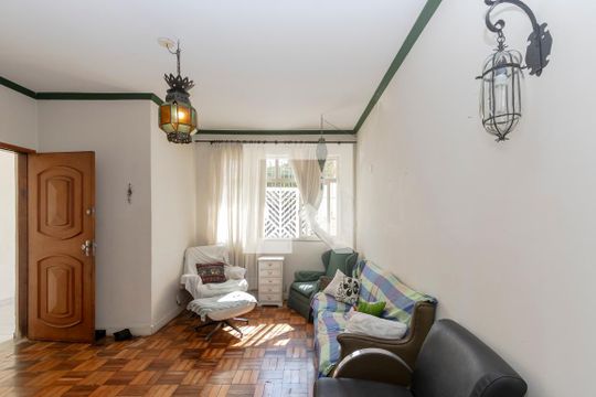 Casa à venda com 3 quartos, 160m² em Vila Cordeiro, São Paulo