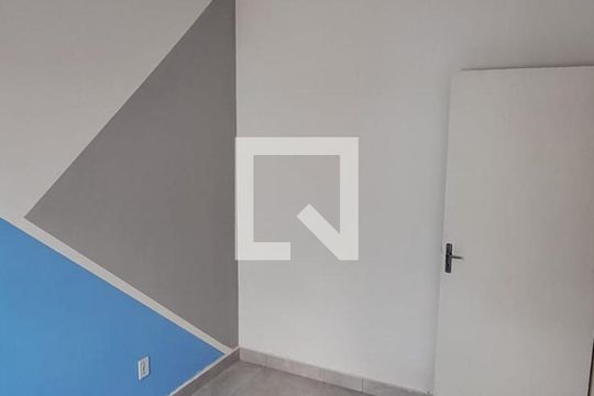 Casa de Condomínio para alugar com 2 quartos, 65m² em Água Espraiada, Cotia