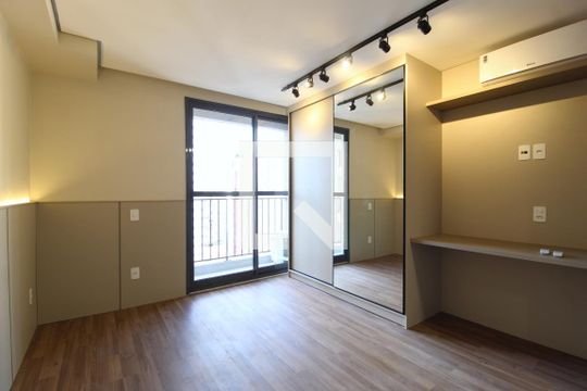 Sala/Quarto de kitnet/studio para alugar com 1 quarto, 25m² em Vila Olímpia, São Paulo
