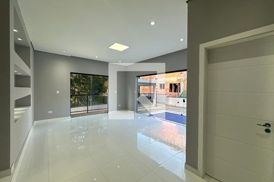 Casa de Condomínio para alugar com 4 quartos, 400m² em Quintas do Ingaí, Barueri