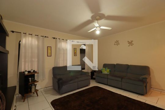 Casa à venda com 4 quartos, 200m² em Vila Floresta, Santo André