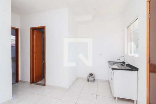 Sala/Cozinha de apartamento para alugar com 1 quarto, 33m² em Cidade Antônio Estêvão de Carvalho, São Paulo