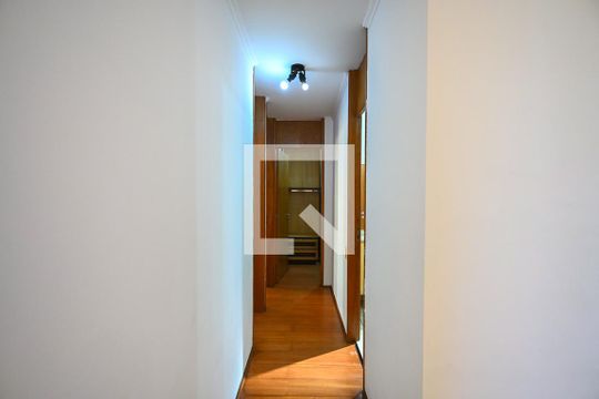Corredor de apartamento à venda com 2 quartos, 72m² em Vila Morse, São Paulo