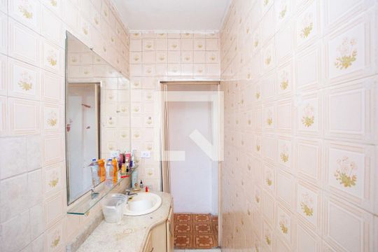 Banheiro Casa 1 de casa à venda com 3 quartos, 180m² em Casa Grande, Diadema