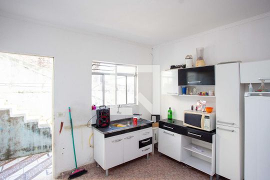 Cozinha Casa 1 de casa à venda com 3 quartos, 180m² em Casa Grande, Diadema
