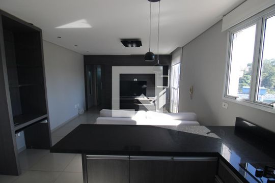 Sala / Cozinha de apartamento para alugar com 1 quarto, 40m² em Carandiru, São Paulo