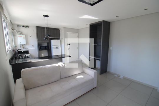 Sala / Cozinha de apartamento para alugar com 1 quarto, 40m² em Carandiru, São Paulo