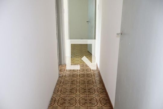 Corredor de casa à venda com 4 quartos, 270m² em Vila Darli, São Paulo