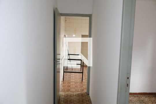 Corredor de casa à venda com 4 quartos, 270m² em Vila Darli, São Paulo