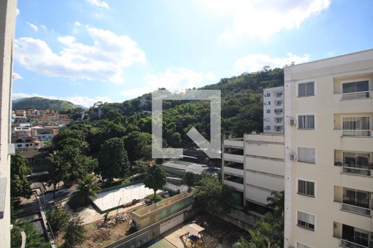 Sala - Vista de apartamento à venda com 2 quartos, 47m² em Taquara, Rio de Janeiro
