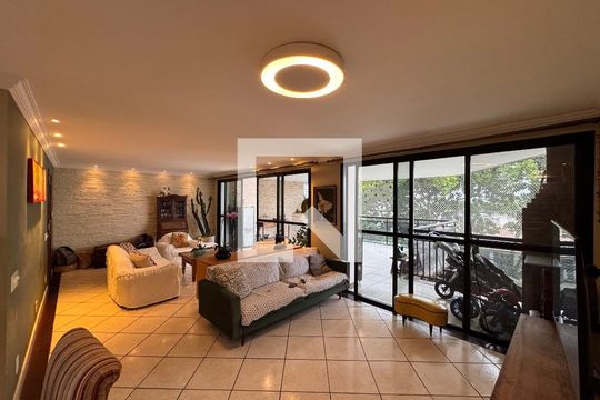 Apartamento para alugar com 4 quartos, 220m² em Recreio dos Bandeirantes, Rio de Janeiro