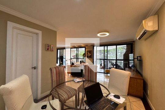 Sala de apartamento à venda com 4 quartos, 220m² em Recreio dos Bandeirantes, Rio de Janeiro