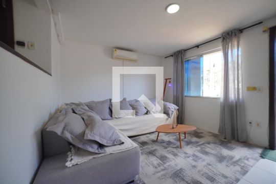 Sala de casa para alugar com 3 quartos, 133m² em Campeche Central, Florianópolis