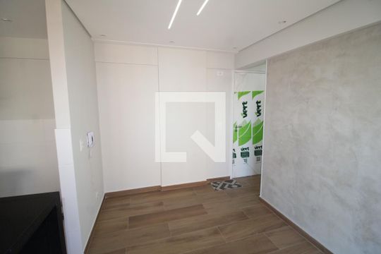 Sala / Cozinha de apartamento à venda com 2 quartos, 42m² em Vila Pauliceia, São Paulo