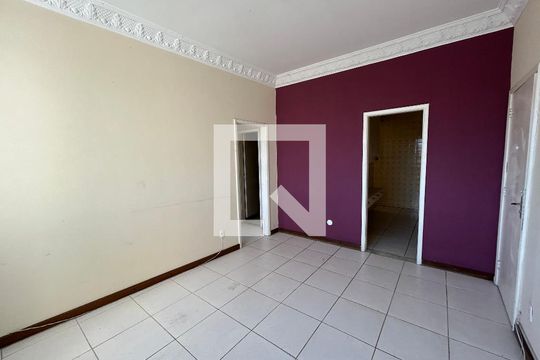Sala de apartamento à venda com 2 quartos, 60m² em Quintino Bocaiúva, Rio de Janeiro