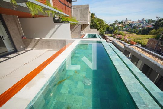 Piscina de casa para alugar com 3 quartos, 256m² em João Paulo, Florianópolis