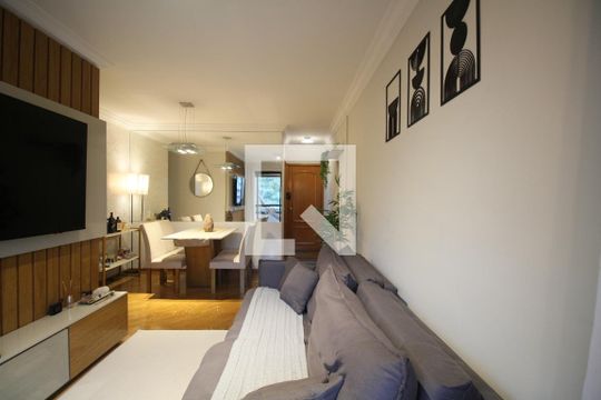 Sala de apartamento para alugar com 2 quartos, 60m² em Santo Amaro, São Paulo