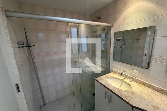 Banheiro de apartamento à venda com 4 quartos, 139m² em Vila Sonia, São Paulo